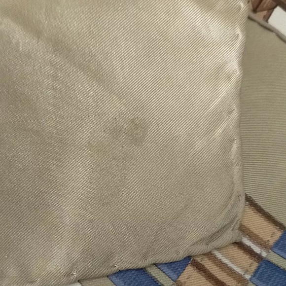 Celine Scarf 100% Silk 34X34 in - Picture 6 of 6